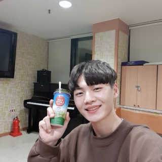 마이카페라떼 말차 아몬드브리즈 7개입 — 5점을 준 리뷰어가 2019년 11월 올린 사용 사진