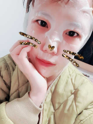 어웨이크어슬립 어웨이크 뽑아쓰는 3분 토너마스크팩 — 4.33점을 준 리뷰어가 2019년 1월 올린 사용 사진