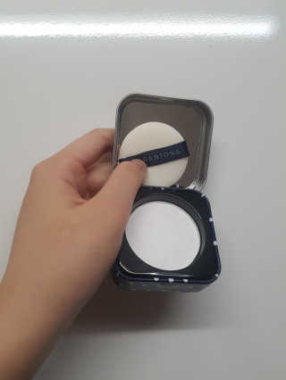 수피요 통동 팔공검 NO SEBUM POWDER PACT — 5점을 준 리뷰어가 2018년 6월 올린 사용 사진