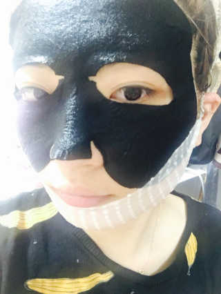 23years old 아큐페어 쁘띠 마스크 (5장) — 4.5점을 준 리뷰어가 2017년 6월 올린 사용 사진