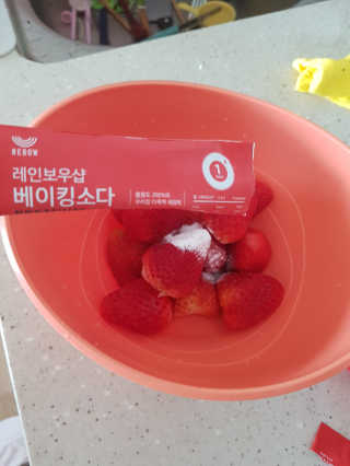레인보우샵 올인원세탁세제,베이킹소다 스틱포6개입+세탁조클리너 — 4점을 준 리뷰어가 2018년 3월 올린 사용 사진