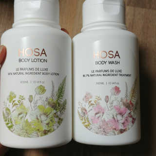 HOSA BODY WASH+BODY LOTION — 4.67점을 준 리뷰어가 2018년 4월 올린 사용 사진