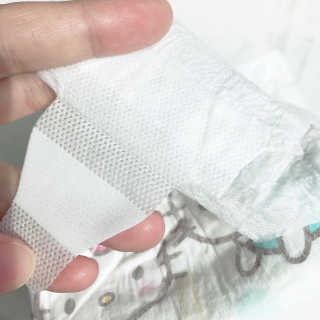 부드러운 헬로키티 기저귀 테이프형 — 5점을 준 리뷰어가 2020년 3월 올린 사용 사진