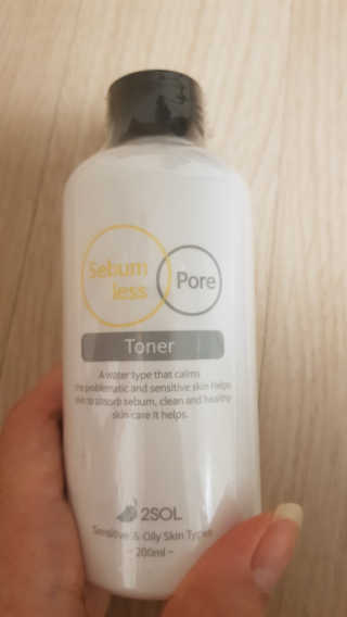 이솔화장품 이솔 세범 리스 포어 토너 200ml — 4점을 준 리뷰어가 2018년 8월 올린 사용 사진