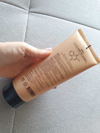 BH 본헤나 익스트림 리페어 헤어 세럼 200ml — 4.5점을 준 리뷰어가 2019년 5월 올린 사용 사진