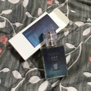 글입다 공방 윤동주 별 헤는 밤 북퍼퓸 30ml — 4점을 준 리뷰어가 2019년 5월 올린 사용 사진