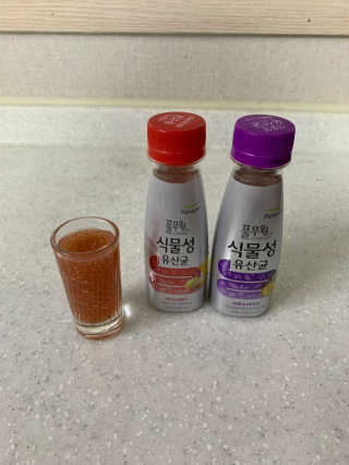 풀무원 식물성유산균 레드앤오메가 + 푸룬앤바이오 — 4.83점을 준 리뷰어가 2018년 11월 올린 사용 사진