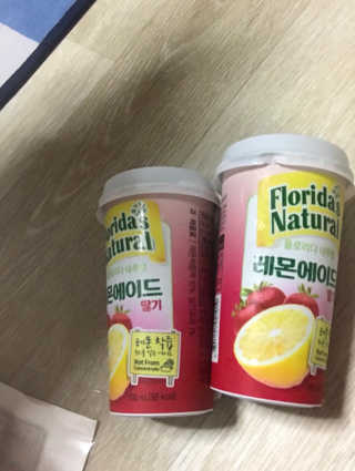 플로리다 내추럴 플로리다내추럴 레몬에이드  2종 — 4.5점을 준 리뷰어가 2018년 8월 올린 사용 사진