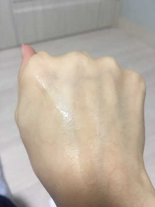 AHC 에이 에이치 씨 미니멀 10 워터리 에센스 — 4점을 준 리뷰어가 2018년 12월 올린 사용 사진
