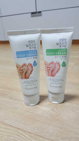 (주)에네스티 에네스티 수안수 실크스킨 풋크림 1+1 — 5점을 준 리뷰어가 2019년 9월 올린 사용 사진