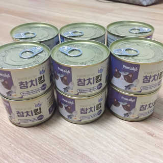 동원 참치킹 고양이 캔 12개입 — 5점을 준 리뷰어가 2018년 10월 올린 사용 사진