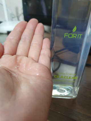 포잇 그린에너지 시카클리어 카밍토너350ml — 3점을 준 리뷰어가 2019년 9월 올린 사용 사진