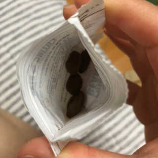 필링빈 페이셜 커피 스크럽 클렌저 3팩입 X 2개 — 4점을 준 리뷰어가 2019년 3월 올린 사용 사진
