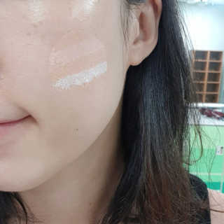 미넴보떼 [조여정쿠션] 아쿠아 GG모이스쳐 쿠션 23호 — 5점을 준 리뷰어가 2019년 7월 올린 사용 사진