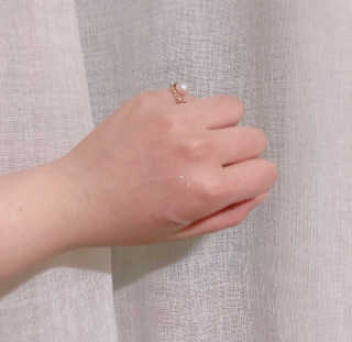 디시크릿 펩타이드 슈퍼 모이스처라이징 에센스 — 4.83점을 준 리뷰어가 2018년 3월 올린 사용 사진