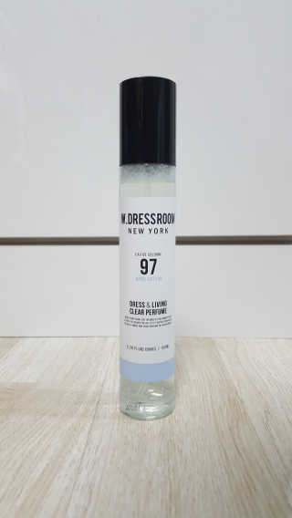 더블유드레스룸 드레스퍼퓸 150ml — 5점을 준 리뷰어가 2018년 8월 올린 사용 사진