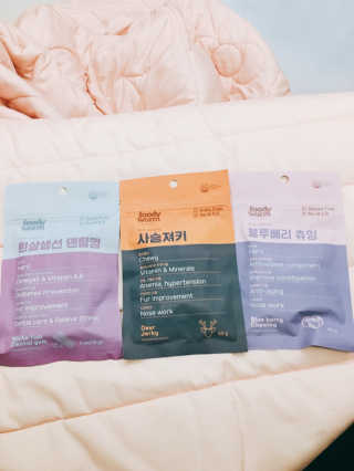 푸디웜 주식회사 [푸디웜] 강아지 저알러지 수제간식 3종세트 — 5점을 준 리뷰어가 2018년 11월 올린 사용 사진