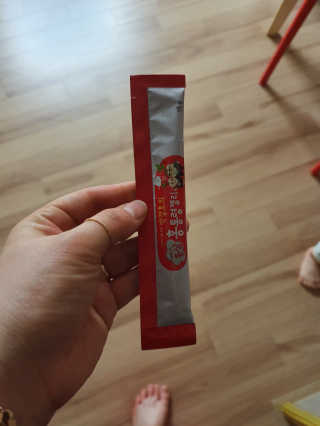 메이준뉴트리 박경호의 어린이 홍삼 홍통령젤리 30포 — 5점을 준 리뷰어가 2020년 2월 올린 사용 사진