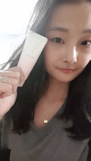 [블랙루즈] 핑크 톤업 크림 — 3점을 준 리뷰어가 2019년 3월 올린 사용 사진