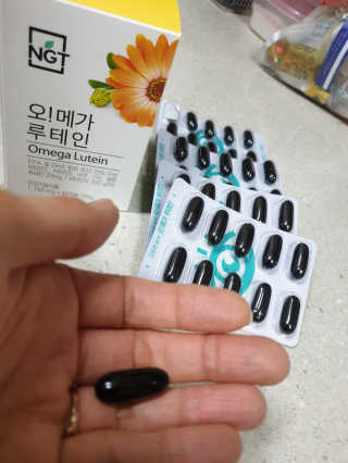 네츄럴굿띵스 오!메가루테인 60일분 — 5점을 준 리뷰어가 2019년 3월 올린 사용 사진
