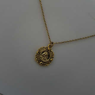 쥬얼카운티 92.5 Silver Byzantine Coin Pendant Necklace — 4.67점을 준 리뷰어가 2018년 11월 올린 사용 사진