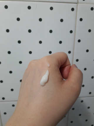 땡큐파머 백 투 아이슬란드 필링 크림 — 3점을 준 리뷰어가 2018년 4월 올린 사용 사진