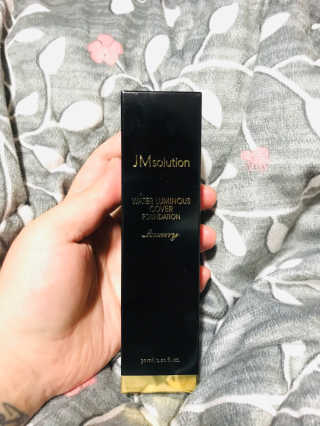 JM솔루션 물광 커버 파운데이션 럭셔리 — 5점을 준 리뷰어가 2019년 1월 올린 사용 사진