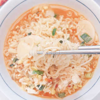 라면 그대로가 제일 맛있는 더엄마라면 — 5점을 준 리뷰어가 2019년 7월 올린 사용 사진