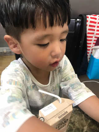 헤이미스터브라운 [매일유업] 헤이 미스터브라운 12개입 — 4점을 준 리뷰어가 2019년 8월 올린 사용 사진