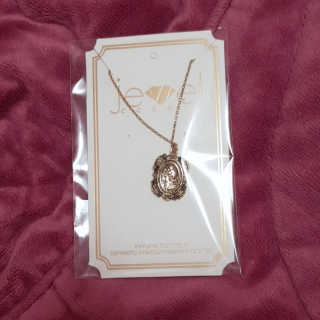 쥬얼카운티 92.5 Silver Byzantine Coin Pendant Necklace — 5점을 준 리뷰어가 2018년 11월 올린 사용 사진