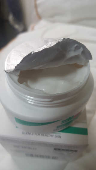 세바메드 우레아 수분폭탄크림 50ml — 3점을 준 리뷰어가 2019년 11월 올린 사용 사진