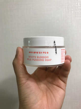 포피엠테라피 화이트 블라썸 밀크 푸딩솝 — 4점을 준 리뷰어가 2019년 7월 올린 사용 사진