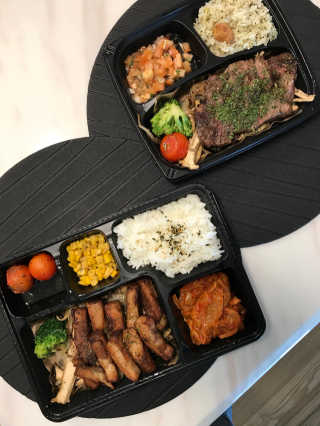 [오스테끼]마약삼겹+김치볶음밥or마약삼겹+제육볶음 — 5점을 준 리뷰어가 2019년 3월 올린 사용 사진