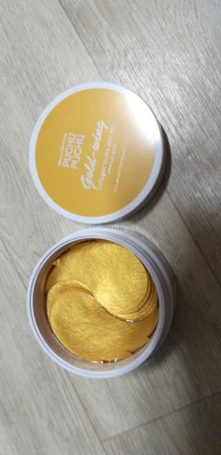 푸츄푸츄 Real repair skin cell premium patch — 5점을 준 리뷰어가 2018년 10월 올린 사용 사진
