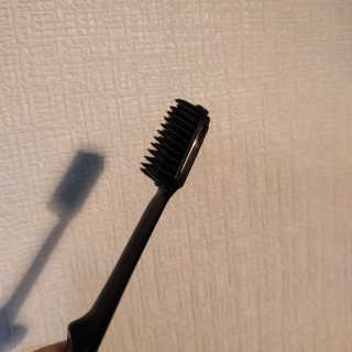 the naked object 디블랙 실리콘 잇몸 칫솔 — 3.5점을 준 리뷰어가 2019년 12월 올린 사용 사진