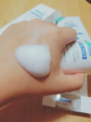 세바메드 클리어 페이스 안티박테리얼 클렌징 폼 — 5점을 준 리뷰어가 2017년 6월 올린 사용 사진