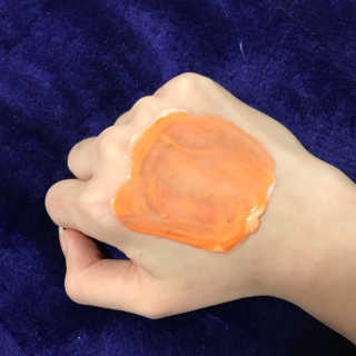 신소라 코스메틱 SINSOLA COSMETIC 신소라 모이스춰 클렌징폼 — 4.5점을 준 리뷰어가 2017년 11월 올린 사용 사진