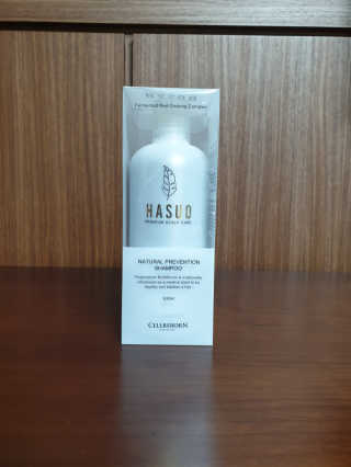 셀리본 하수오 내츄럴 프리벤션 탈모관리 샴푸 300ml — 5점을 준 리뷰어가 2019년 11월 올린 사용 사진