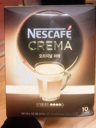 네스카페 코리아 네스카페 크레마 — 3.83점을 준 리뷰어가 2017년 12월 올린 사용 사진
