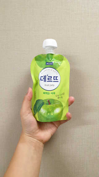 데르뜨 떠먹는 과일 3종, 짜먹는 과일 2종 총 10개 체험 — 5점을 준 리뷰어가 2020년 3월 올린 사용 사진