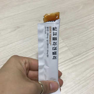겟잇비 바르고 먹는 뷰티컴플렉스 — 5점을 준 리뷰어가 2018년 12월 올린 사용 사진