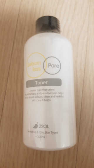 이솔화장품 이솔 세범 리스 포어 토너 200ml — 4점을 준 리뷰어가 2018년 8월 올린 사용 사진