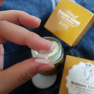 지고트 마유 모이스처 크림 70ml — 3점을 준 리뷰어가 2019년 3월 올린 사용 사진