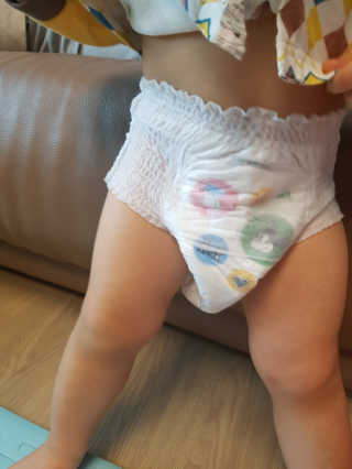 보솜이 베이비케어 팬티형 기저귀 — 5점을 준 리뷰어가 2019년 3월 올린 사용 사진