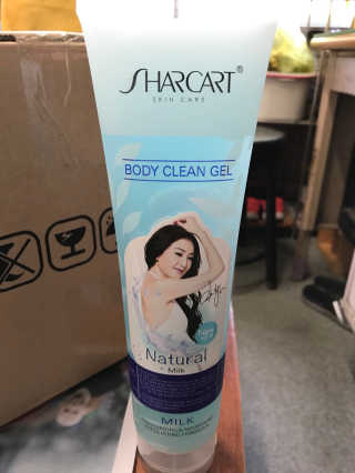 줌마들도 인정한 샤카트 페이스앤바디 필링젤 310ml — 5점을 준 리뷰어가 2018년 3월 올린 사용 사진