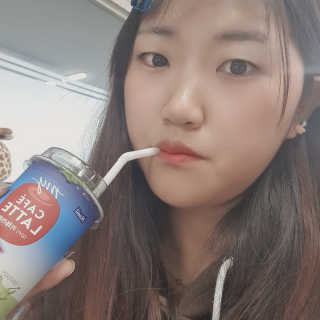 마이카페라떼 말차 아몬드브리즈 7개입 — 5점을 준 리뷰어가 2019년 11월 올린 사용 사진