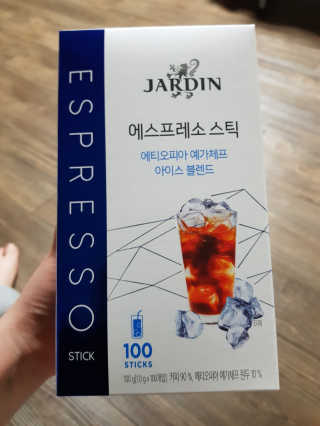 (주)쟈뎅 [쟈뎅] 에스프레소스틱 아이스블렌드 — 5점을 준 리뷰어가 2019년 4월 올린 사용 사진