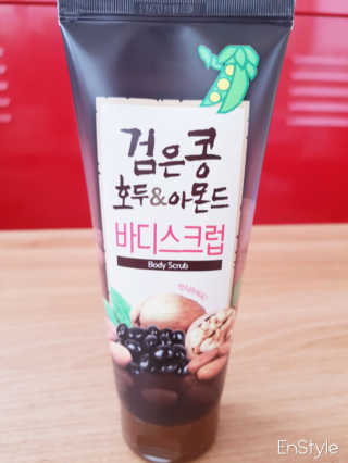 정글트리 검은콩 호두 아몬드 바디스크럽 — 5점을 준 리뷰어가 2018년 3월 올린 사용 사진