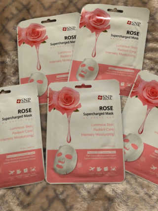 SNP Supercharged Mask_Rose Centifoli Flower — 5점을 준 리뷰어가 2019년 3월 올린 사용 사진