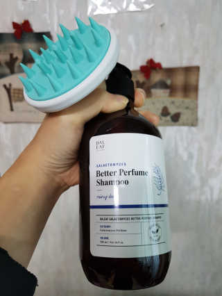 달리프 베러 퍼퓸 샴푸 1000ml 레이니데이 or 일랑로즈 — 4.5점을 준 리뷰어가 2018년 11월 올린 사용 사진